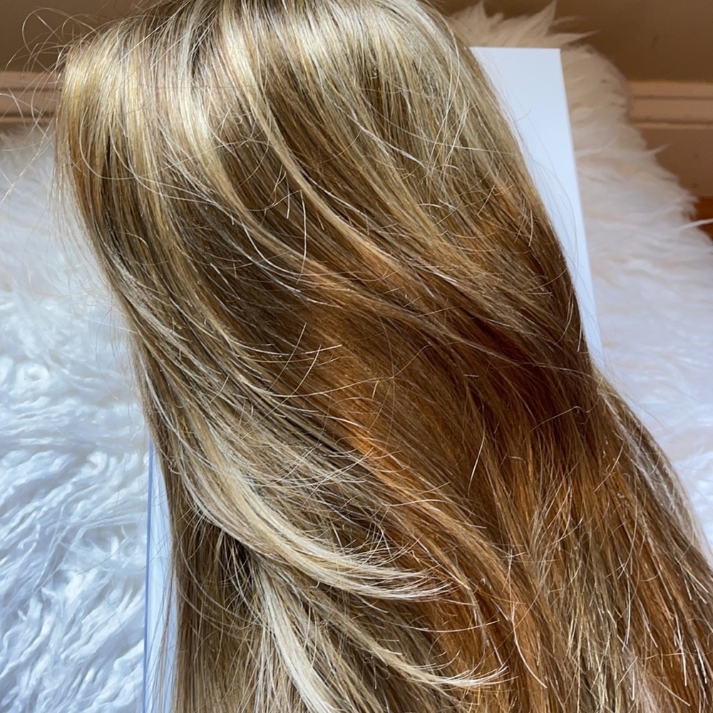 Estetica locklan synthetic wig in color R12/26CH BRAND NEW/NEVER WORN